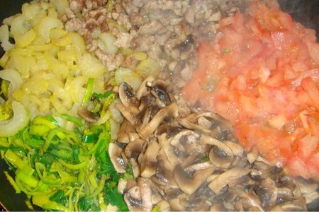 Рубленное свиное мясо с грибами и спагетти.: шаг 6