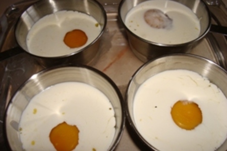 Яйца-кокот  со сливками: шаг 3