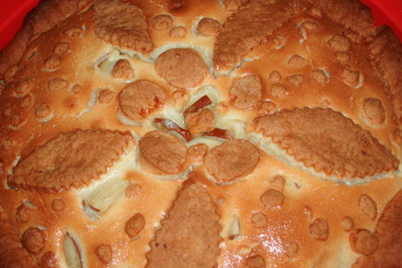 Твороженный пирог с яблочно-грушевой начинкой под сметанной заливкой: шаг 4