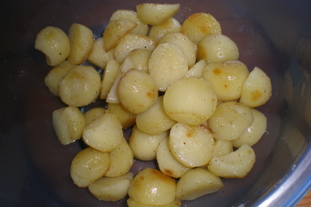 Салат картофельный с грибами: шаг 1
