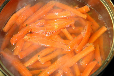 Грудка индейки с брокколи ,морковью и бамбуком: шаг 3