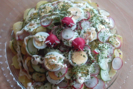 Фото к рецепту: "весенний" картофельный салат.