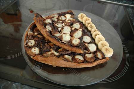 Фото к рецепту: Пирог шоколадно-банановый