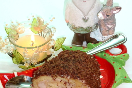 Фото к рецепту: Бисквитный рулет с каштановым кремом в знак благодарности и признания в любви севуле!!!!