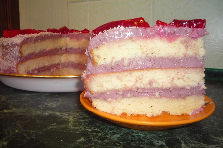 Фото к рецепту: Торт "ягодка"