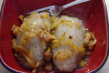 Фото к рецепту: Литовское блюдо "цеппелины"