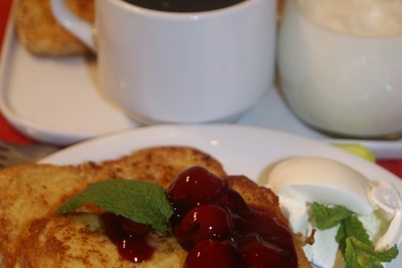 Фото к рецепту: «бедный рыцарь», он же «французский тост» ( завтрак на скорую руку )