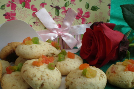 Фото к рецепту: Печенье с цукатами и орехами "с праздником!"
