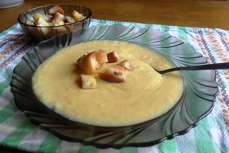 Фото к рецепту: Сырно - овощной суп-пюре