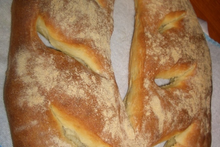 Фото к рецепту: Хлеб "фугасс"