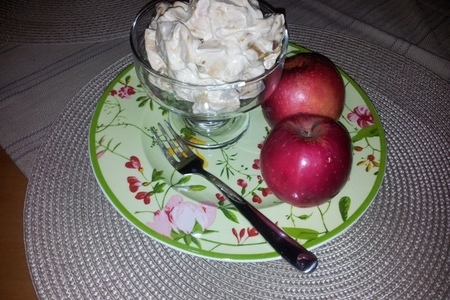 Фото к рецепту: Легкий яблочный десерт