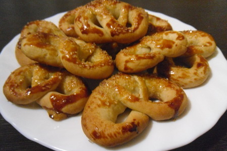 Имбирные печеньки "крендельки" с коричневым сахаром фм "кулинарный алфавит"