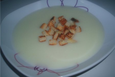 Фото к рецепту: Суп-пюре из белой спаржи