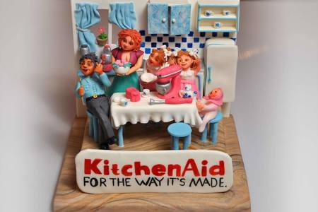 Фото к рецепту: Торт "счастливая семья kitchenaid"