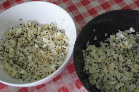 Фото к рецепту: Медовый рис с кунжутом