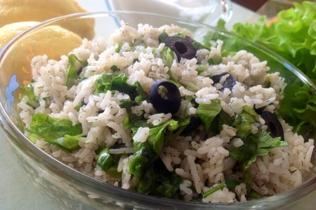Средиземноморский рисовый  салат 