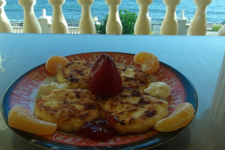 Фото к рецепту: Сырники и бананы в соевом кляре. из цикла  зимовка в египте.