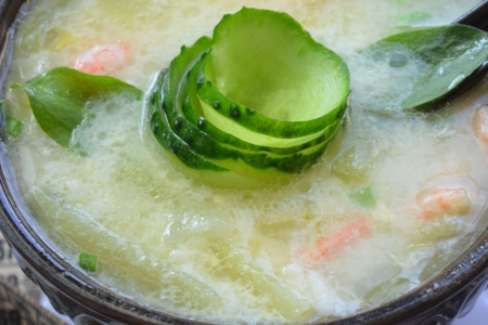 Фото к рецепту: Суп из огурцов