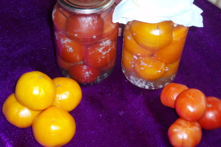 Фото к рецепту: Снежные томаты (рассол в мультиварке)