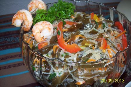 Фото к рецепту: Салат из морской капусты"витязь" (дуэль)