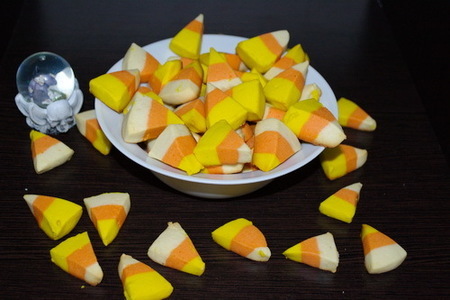 Фото к рецепту: Печенье "сладкая кукуруза" для хэллоуина