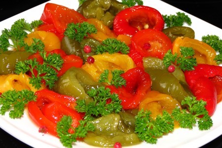 Фото к рецепту: Печеный болгарский перец (тест - драйв)
