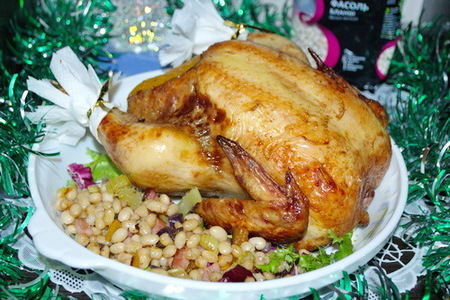Фото к рецепту: Курица фаршированная фасолью