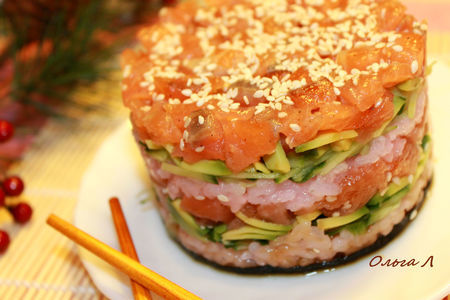Фото к рецепту: Салатные суши - башенки 