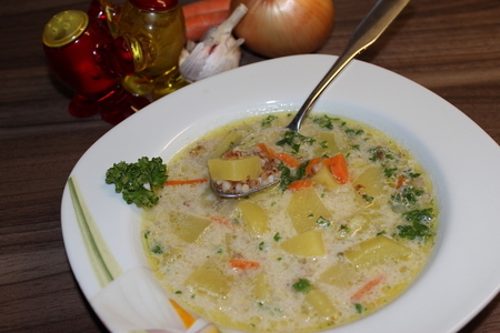 Фото к рецепту: Сырно-гречневый суп