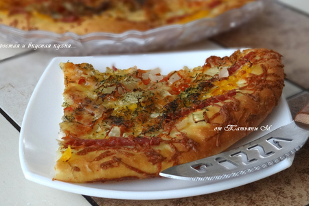 Фото к рецепту: Пицца ассорти дрожжевая хрустящая