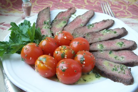 Фото к рецепту: Страчетти, салат из говядины- гриль