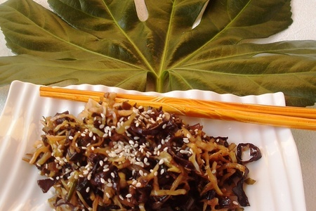 Фото к рецепту: Солянка овощная из молодой капусты на китайский манер.