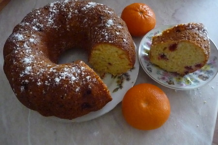 Фото к рецепту: Клюквенно-апельсиновый кекс