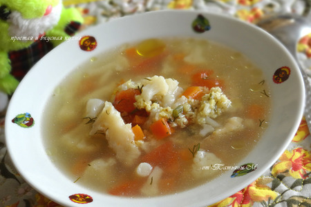 Фото к рецепту: Суп с окунем и цветной капустой (детское меню, мультиварка)