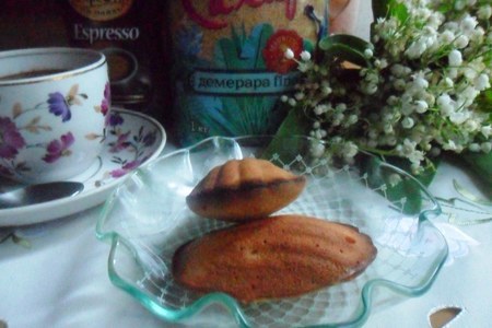 Фото к рецепту: Madeleines - пирожные "мадлен" или просто мадленки