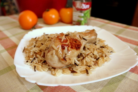 Фото к рецепту: Куриные голени с рисом&nbsp;