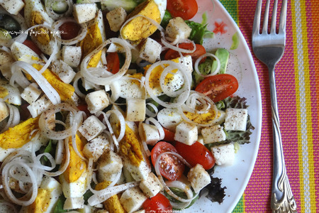 Фото к рецепту: Салат витаминный с моцареллой unagrande и ароматной заправкой