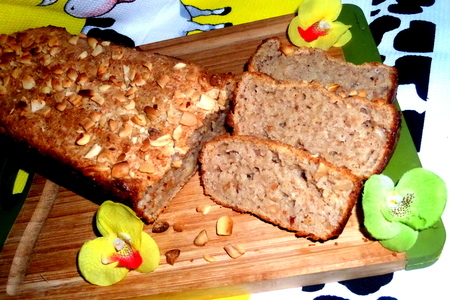 Фото к рецепту: Гречневый хлеб с орехами (без дрожжей)