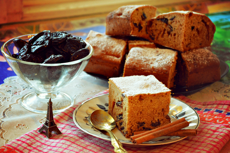 Фото к рецепту: Французский деревенский пирог с мёдом