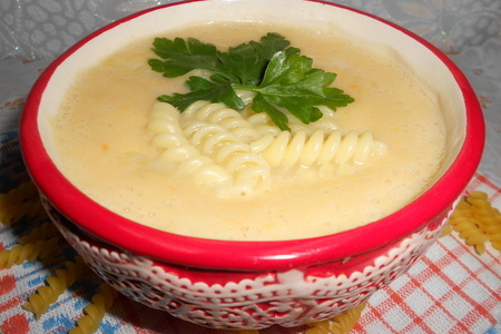 Фото к рецепту: Картофельный крем-суп с фузилли borges