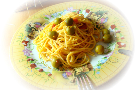 Фото к рецепту: Спагетти с томатами (еда в пост).
