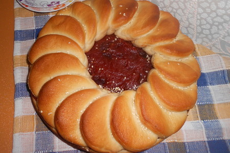 Фото к рецепту: Постный тыквенно-сливовый пирог