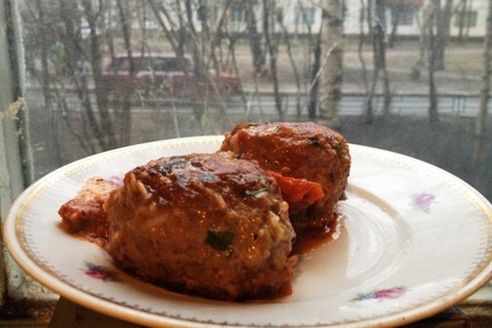 Фото к рецепту: Ёжики в томатном соусе "здравствуй, весна!"