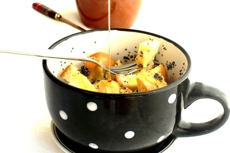 Фото к рецепту: Французский маковый тост с медом за 1,5 минуты 