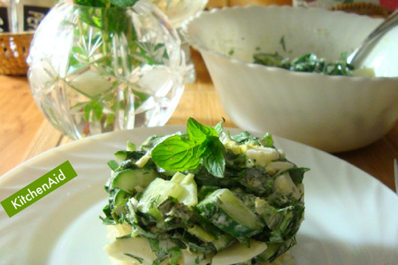Фото к рецепту: Салат "весенняя зелень" с рисом.