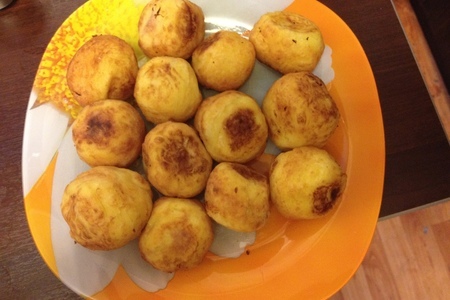 Фото к рецепту: Картофельные шарики со снэкболами.тест-драйв с окраиной