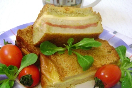 Фото к рецепту: Запеченные бутерброды "полосатый завтрак". тест-драйв с «окраиной»