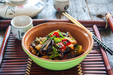 Фото к рецепту: Три земных свежести (чи сан чи) или овощи по-китайски