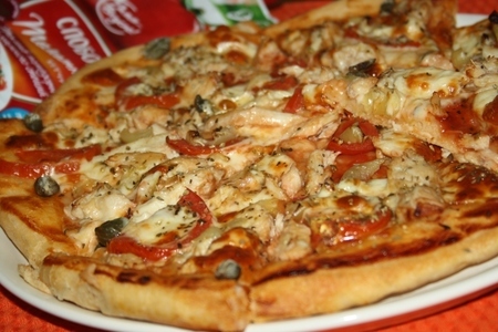Фото к рецепту: Пицца "томатная перезагрузка" 
