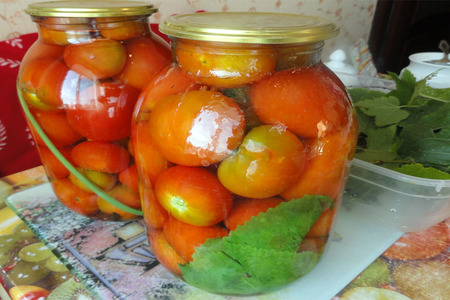 Фото к рецепту: Заготовка консервированных помидор на зиму